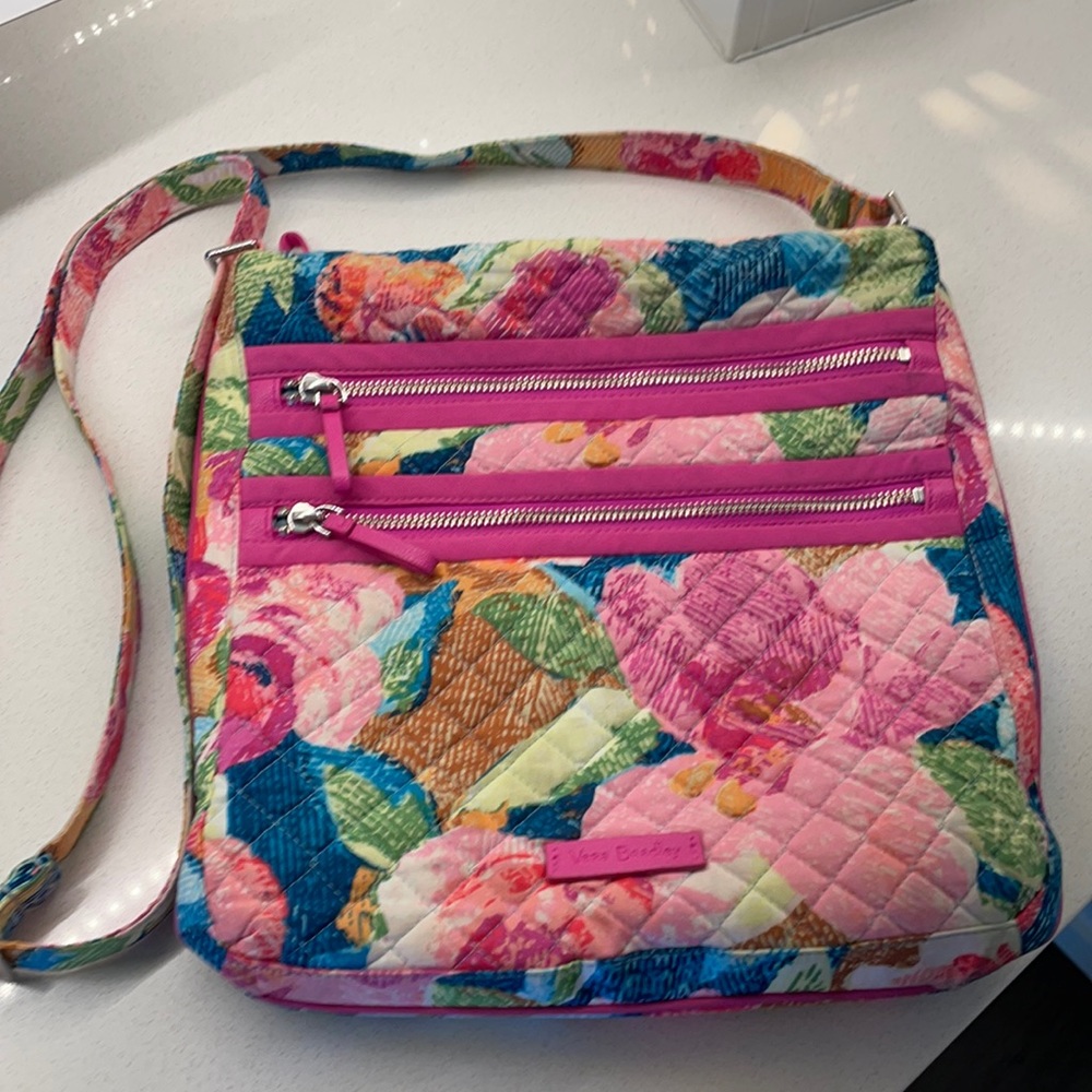 Vera Bradley Triple Zip Hipster